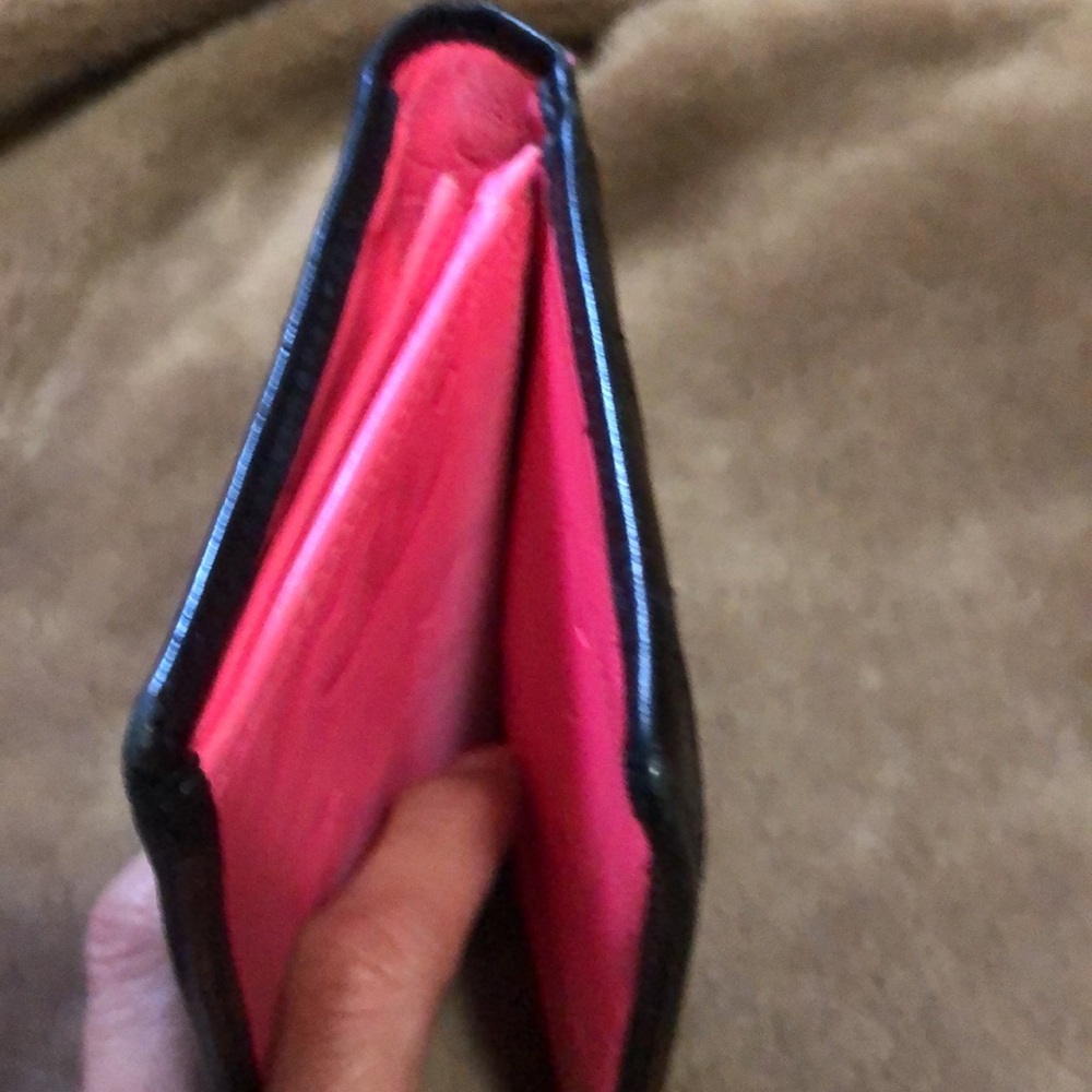 Chanel Black Quilted Wallet - Discolouration , major dirt areas inside AS IS - Picture 9 of 16